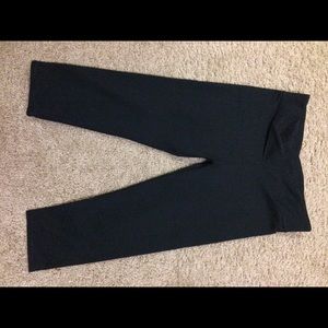 Black Fabletics leggings